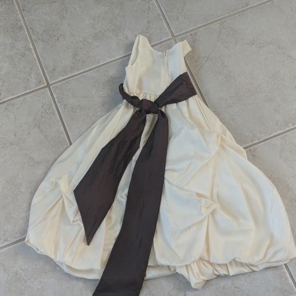 Girls 2t princess Belle dress, light yellow, - Picture 5 of 6